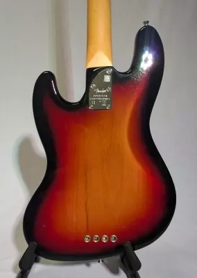 Fender - American Professional II Jazz Bass, Rosewood Fingerboard - 3-Colour Sunburst 6